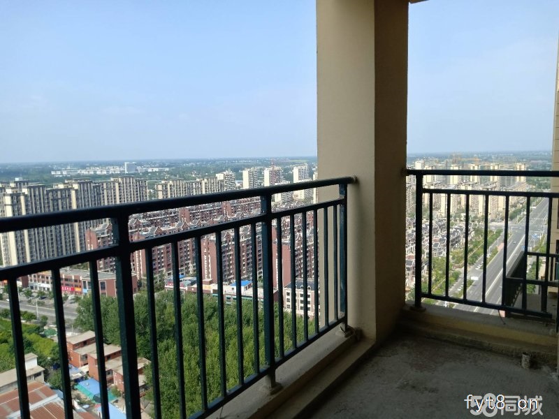 东一小学,大润发,新市医院,户型采光好,可全款按揭急用钱出售